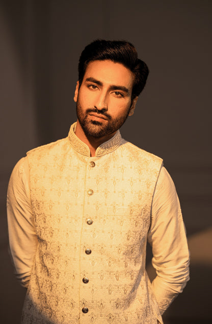 Luxury mens kurta for men in Pakistan